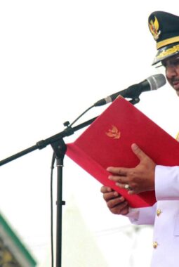 Gerimis Tak Padamkan Semangat Warga Tanjab Barat Peringati HUT ke-81 Kemerdekaan RI