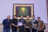 Peduli Stunting di Langkat, Syah Afandin Terima Penghargaan Tribunmedan.com