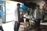 Personel Polsek Pangkalan Susu Sambangi Warga Malam Hari, Bentuk Pembinaan Kamtibmas