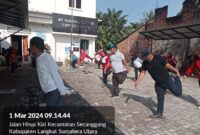 Kapus Hinai Kiri dan Camat Kecamatan Secanggang Adakan Senam pagi di Halaman Puskesmas Hinai Kiri