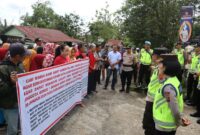 Kantor BPN Lahat Didemo Masyarakat 5 Desa Kecamatan Kikim Barat “Polres Lahat Kawal dan Amankan UNRAS”