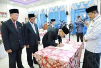 Bupati Tanjabbar Lantik PAW BAZNAS Periode 2021-2026