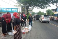 Menyemarakan Bulan Suci Ramadhan 1445 Hijria / Tahun 2024 Masehi, DPC KORAK GRESIK Bagian 1.100 Paket Takjil.
