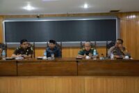 Bupati Tanjabbar Pimpin Rapat Penanganan Konflik Sosial 