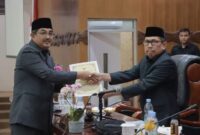 Bupati Sampaikan Tanggapan Atas Pemandangan Umum Anggota Dewan Terhadap Raperda APBD-P Tanjabbar Tahun 2024