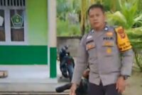 Diduga Langgar Netralitas, Oknum Bhabinkamtibmas Larang Wartawan Liput Hasil Pilkada di Tanjung Jabung Barat