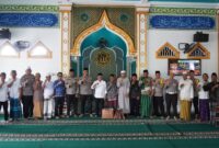Momen Jumat Curhat, Kapolres Langkat Ajak Masyarakat Terus Jaga Kamtibmas Pasca Pemungutan Suara