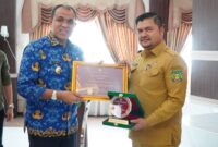 Pj Bupati Langkat Beri Penghargaan SAKIP dan Pelayanan Publik Terbaik: Dorong Peningkatan Kinerja dan Inovasi