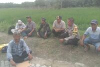 Bhabinkamtibmas Polsek Stabat Dampingi Perencanaan Saluran Irigasi untuk Dukung Ketahanan Pangan Nasional