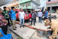 Wujudkan Kota Kuala Tungkal Bebas Genangan, Bupati Anwar Sadat Pantau Langsung Pembersihan Drainase