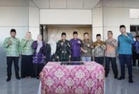 Refleksi Kepemimpinan ke-4: Bupati Tanjab Barat Resmikan Gedung Petro Berkah dan Kukuhkan Forum TJSLP