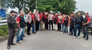 Media Metro Soerya dan DPD Madas Nusantara Surabaya Gelar Aksi Berbagi Takjil di Jembatan Suramadu 