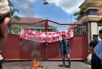 Aksi Demo Mahasiswa Universitas Madura: Menolak Pengesahan UU TNI yang Berpotensi Kembalikan Dwifungsi ABRI