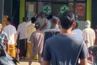 Sekelompok Pria Bersenjata Tajam Geruduk Puskesmas di Bangkalan, Diduga Terkait Cekcok Antar Warga