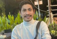 Pena Koruptor dan Celurit Preman: Dua Simbol yang Salah Tuan