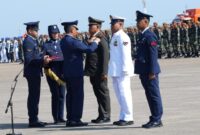 Kapten Inf Gunawan Budi Haryanto Terima Tanda Kehormatan Satya Lencana Dharma Bantala dari Presiden RI