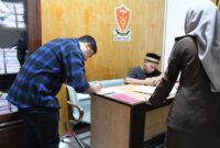 Berkas Dinyatakan Lengkap Oleh JPU, Penyidik Satreskrim Polres Aceh Timur Serahkan Tersangka Pembunuhan Kurir Paket