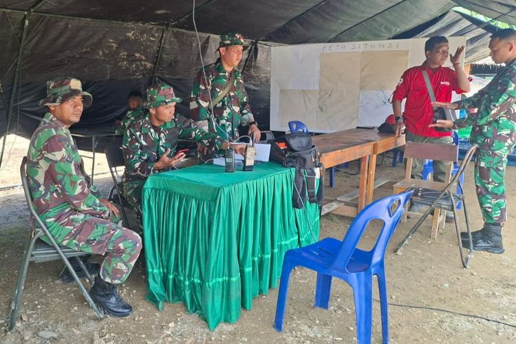 Satgas Kodam I/BB Gelar Starlink di Sejumlah Posko untuk Percepat Penanganan Bencana di Taput