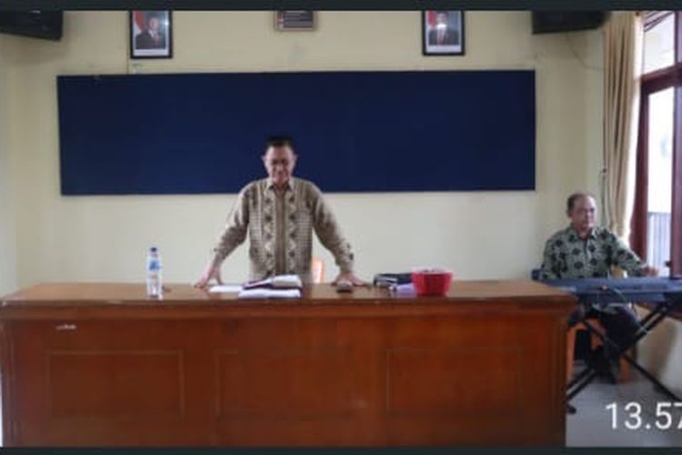 Pdt. Budi Kasenda S.Th Sampaikan Bimbingan Rohani Kristen kepada Personel Polres Langkat Berdasarkan Surat Filemon 1:8–12