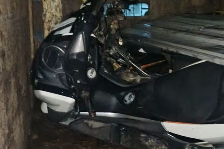 Gabungan Polres Gresik dan Polsek Kedamean Gercep Gagalkan Aksi Penjarahan di Gudang KM 8/118 Legundi