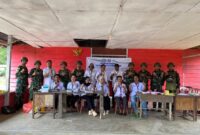 Kampung Sehat Satgas Yonif 521/DY Bersama Puskesmas Gelar Program Pelayanan Kesehatan Gratis, di kampung Muaranawa Distrik Airu
