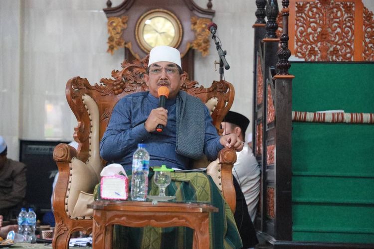 Hadiri Haul dan Isra Mi’raj, Bupati Anwar Sadat Ajak Masyarakat Mencintai dan Meneladani Orang Sholeh