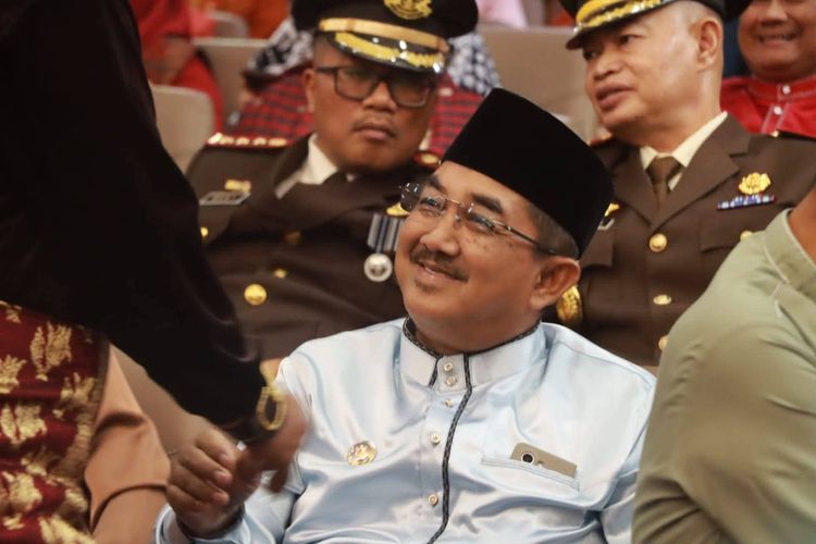 Bupati Tanjab Barat Hadiri Sidang Paripurna HUT ke-69 Provinsi Jambi, Tegaskan Komitmen Dukung Jambi Mantap 2029