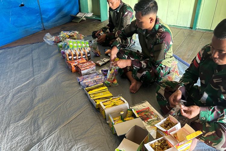 Binter TNI Kesadaran Dalam Berbagi Satgas Yonif 521/DY Wujudkan Senyum dan Tawa Masyarakat di Distrik Apalapsili