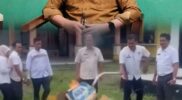 Disdukcapil Bangkalan Bakar KTP-el Tak Valid, Tegaskan Kepatuhan Mutlak pada Regulasi Negara