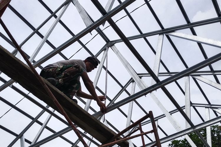 Perkuat Iman dan Kebersamaan, TMMD Bangun Musholla untuk Masyarakat Wonosari