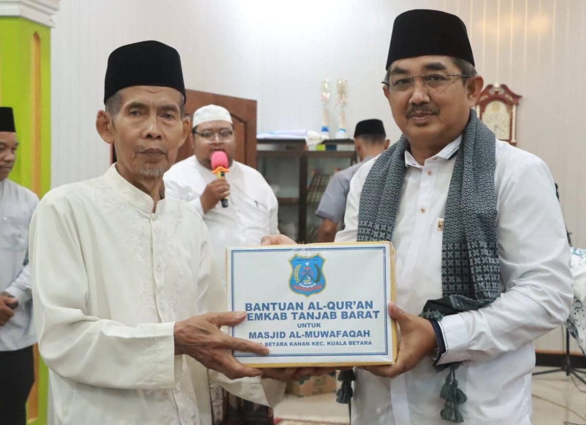 Safari Ramadan di Kuala Betara, Bupati Anwar Sadat Pererat Silaturahmi dan Paparkan Program Pembangunan Daerah