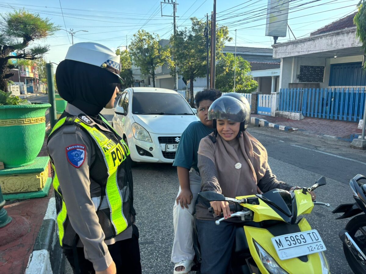 Wujudkan Harmoni Berlalu Lintas, Satlantas Polres Sumenep Gelar Mahameru Lantas di Simpang Empat Wijaya