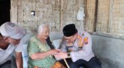 *Kapolres Langkat Tunjukkan Kepedulian terhadap Lansia di Secanggang, Humanisme Polri Hadir di Tengah Masyarakat*
