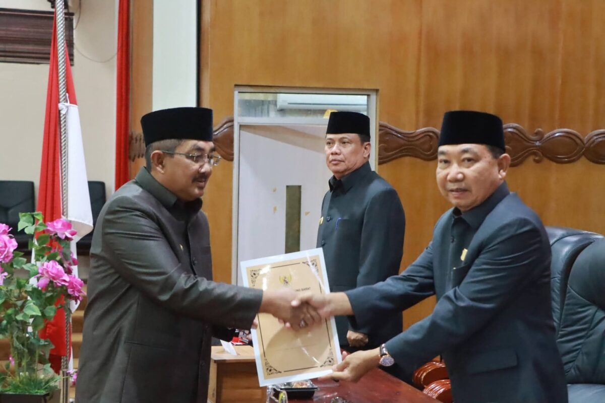 Bupati Anwar Sadat Apresiasi Kekompakan DPRD, Paripurna III Bahas Ranperda Strategis untuk Tanjab Barat