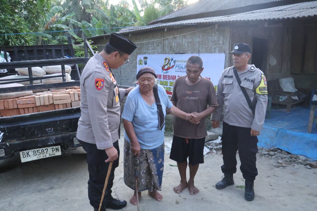 Kapolres Langkat Tunjukkan Kepedulian Sosial Melalui Program Bedah Rumah Sambut Hari Bhayangkara Ke-80*