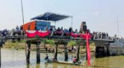 Peringati HUT RI ke-81, Karang Taruna Ketapangtelu Meriahkan Warga dengan Lomba Dayung