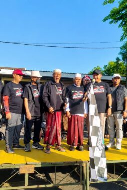 Meriahkan HUT RI, Ribuan Warga dan Komunitas Sepeda Padati Alun-Alun Dan Bang Kodir Bangil dalam Gelaran Gowes Bersama Bupati Pasuruan