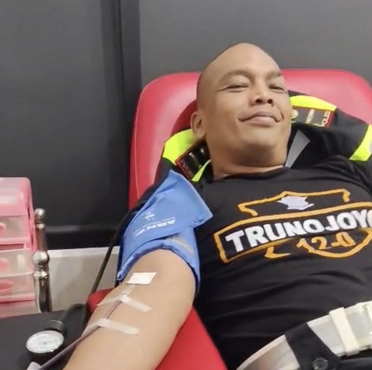 Di Tengah Jam Dinas, IPDA Pradiptya Rela Donorkan Darah Demi Selamatkan Nyawa Pasien RS BHC