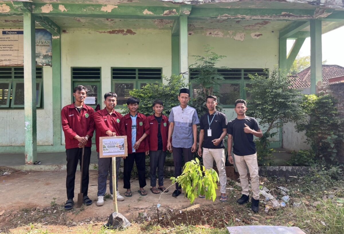 Gandeng CDK Sumenep, KPM STITA Posko 05 Bukabu Gelar Aksi Penghijauan di MTs NU