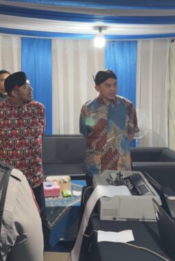 Dikawal Kapolresta Sumenep, Bupati Fauzi Tinjau Langsung Stand Pelayanan SIM, STNK dan Halo Kapolresta di MCF 2026
