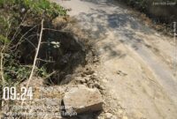 Jalan Amblas Nglojo: 1,5 Tahun Terbengkalai, warga Histeris Minta Korban Baru Digubris!