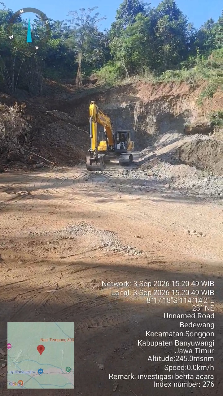 Anehnya, kegiatan penambangan tetap jalan. Material tetap digali, diangkut, dijual.  
