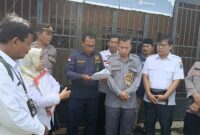 POLRES BINJAI SIAPKAN PERSONIL DAMPINGI TIM DARI PENGADILAN NEGERI BINJAI DI LOKASI EKSEKUSI TANAH DAN BANGUNAN*