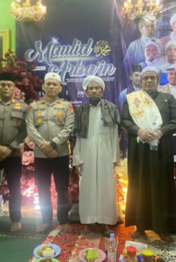 Kapolres Binjai Hadiri Maulit Arbain di Mesjid As Syahkirin Ajak masyarakat Jaga Kamtibnas.