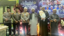 Kapolres Binjai Hadiri Maulit Arbain di Mesjid As Syahkirin Ajak masyarakat Jaga Kamtibnas.