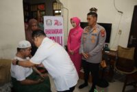 Kapolres Binjai Anjangsana dan Berikan Tali Asih kepada Personel yang Sakit Menahun
