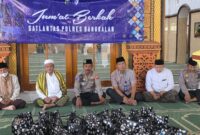 Satlantas Polres Bangkalan Hadir di Tengah Masyarakat Berbagi dan Menguatkan Kepedulian Sosial.