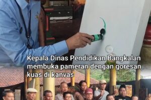 Kepala Dinas Pendidikan Berikan Apresiasi kepada Amel, Pelukis Cilik Bangkalan pada Pameran Tunggal di Paseban Kota 