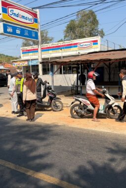 Dipimpin Kompol Eko Aprianto, Satlantas Polresta Sumenep Sisir Simpang Lalangon Bersama Bapenda
