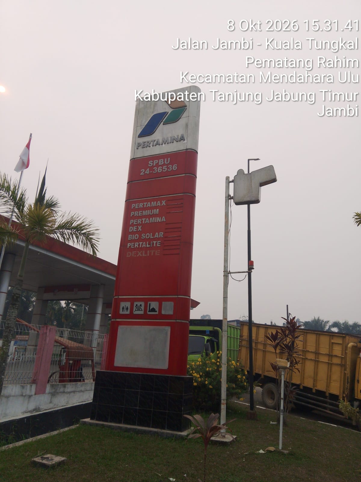 Diduga Langsir BBM Subsidi Berulang Kali, Truk Proyek Berjejer di SPBU Pematang Rahim